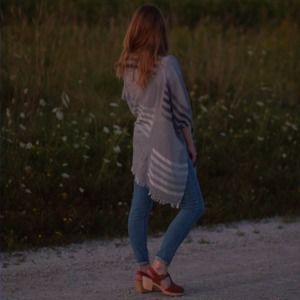 Meet your Posher, Julia